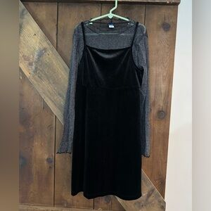 4/$12 Old Navy Black and Gray Long Sleeve Kids Dress